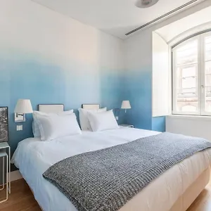 https://my-lx-flat-luxury-chiado-design-apartment.hotels-lisbon-portugal.com